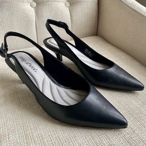 Easy Street Maeve Sling Back Black Pumps